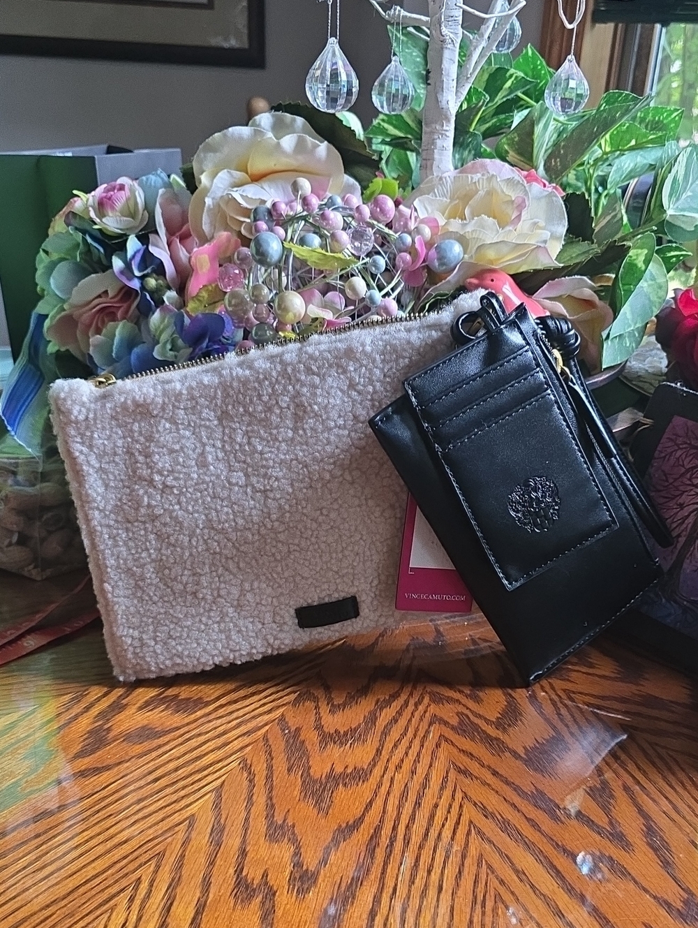 NWT Vince Camuto Wristlet